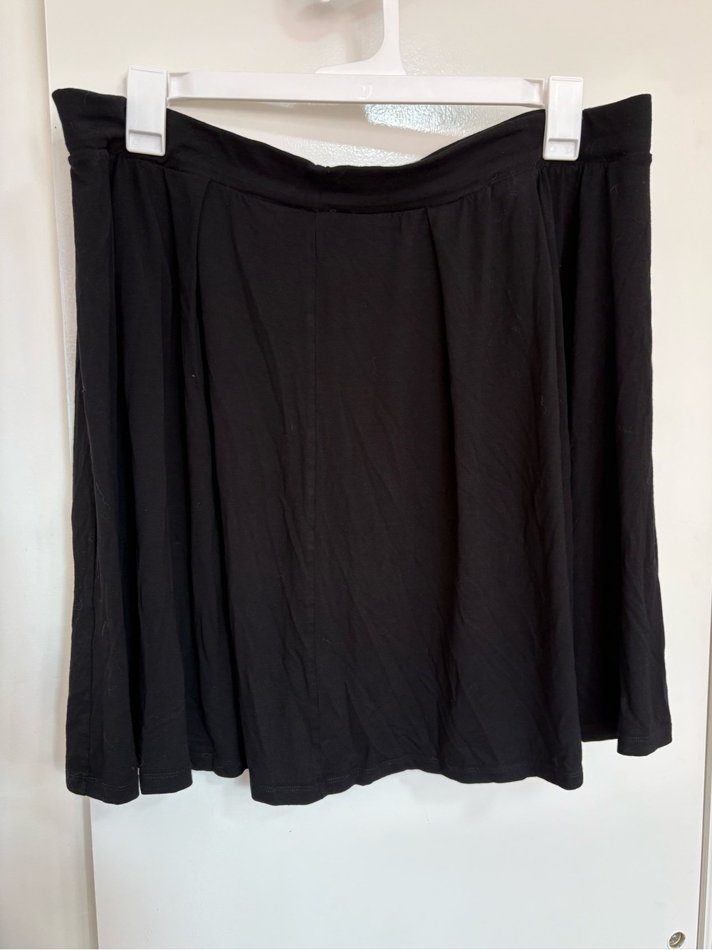 Black ASOS skater circle skirt - US 22